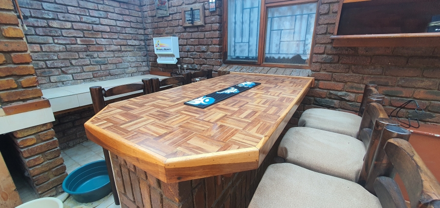 3 Bedroom Property for Sale in Heiderand Western Cape